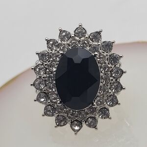 Silver Stretch Ring Black Center Stone Outline Crystals